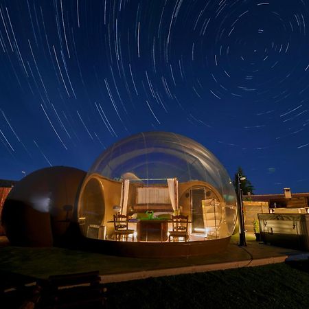 Cosmoveros - Hotel Burbuja Pedraza ภายนอก รูปภาพ